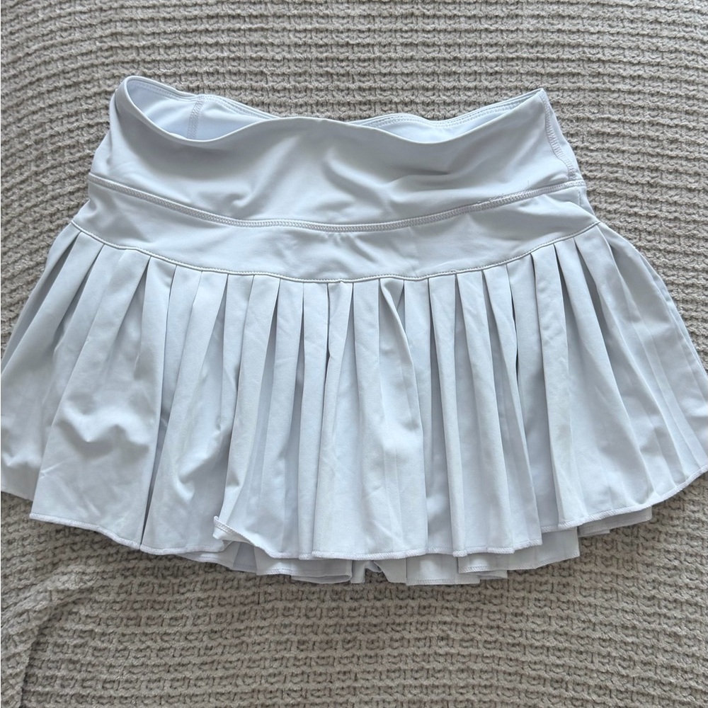 Goldsheen White Pleated Skater Skirt with Sport Waistband (worn once)